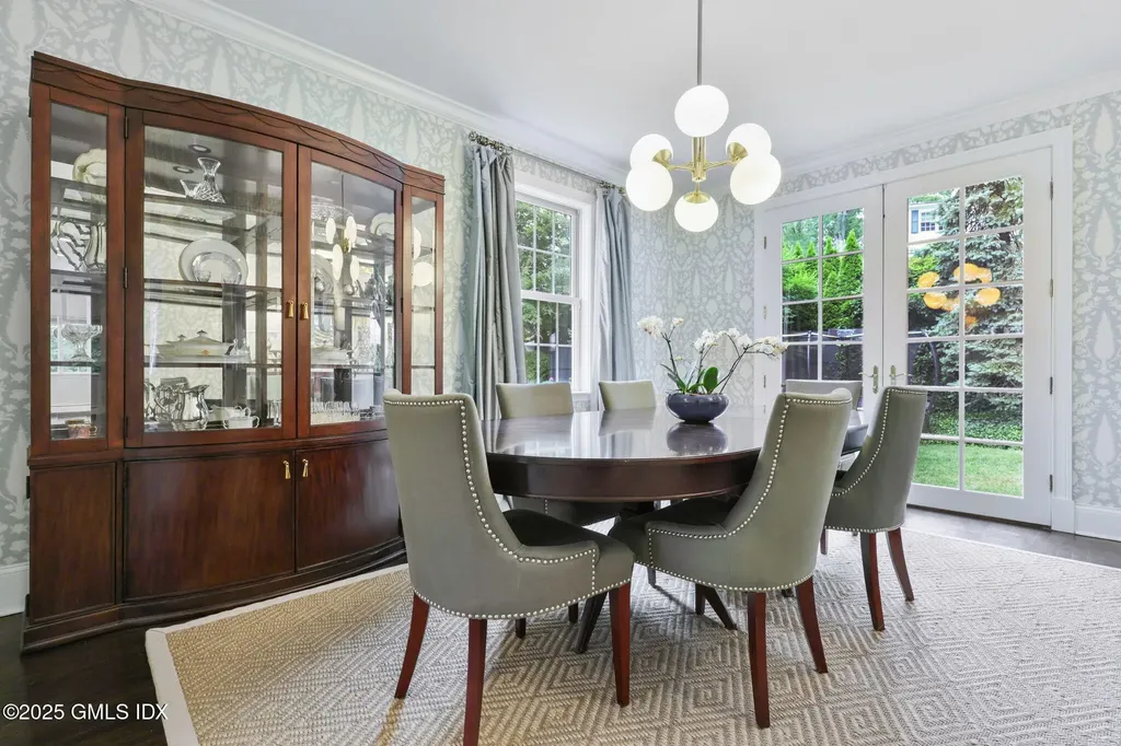 119 Hendrie Avenue Riverside CT 06878