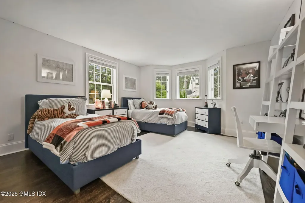 119 Hendrie Avenue Riverside CT 06878