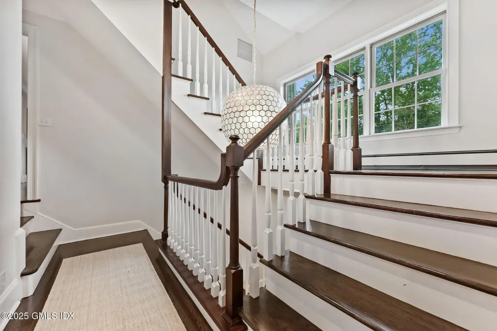 119 Hendrie Avenue Riverside CT 06878