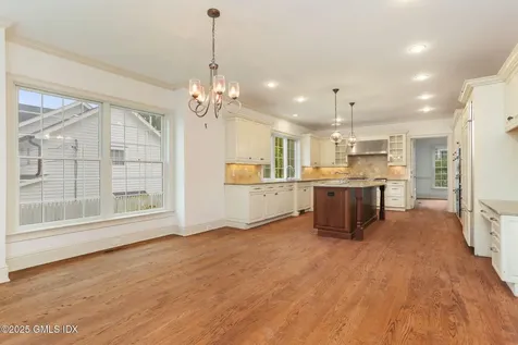 28 North Ridge Road Old Greenwich CT 06870