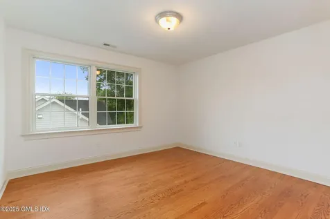 28 North Ridge Road Old Greenwich CT 06870