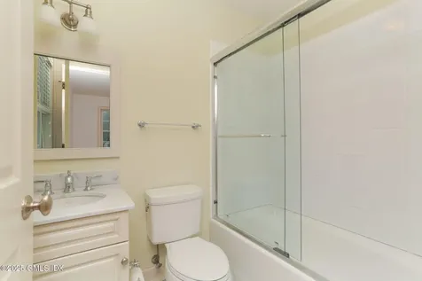 28 North Ridge Road Old Greenwich CT 06870