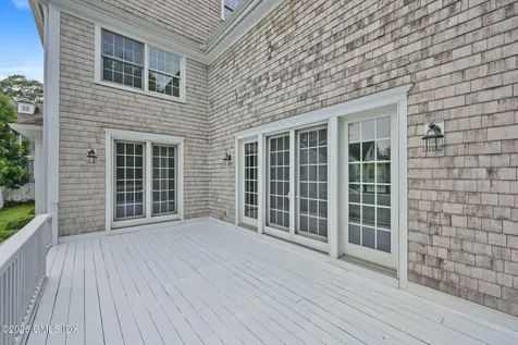 28 North Ridge Road Old Greenwich CT 06870