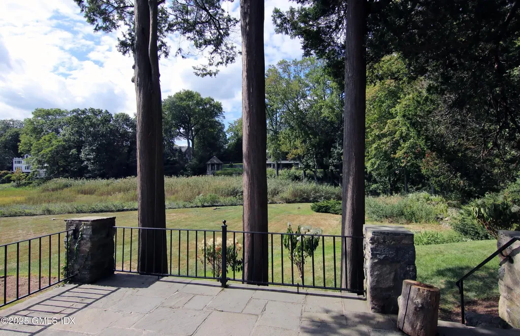 420 Davis Avenue Greenwich CT 06830