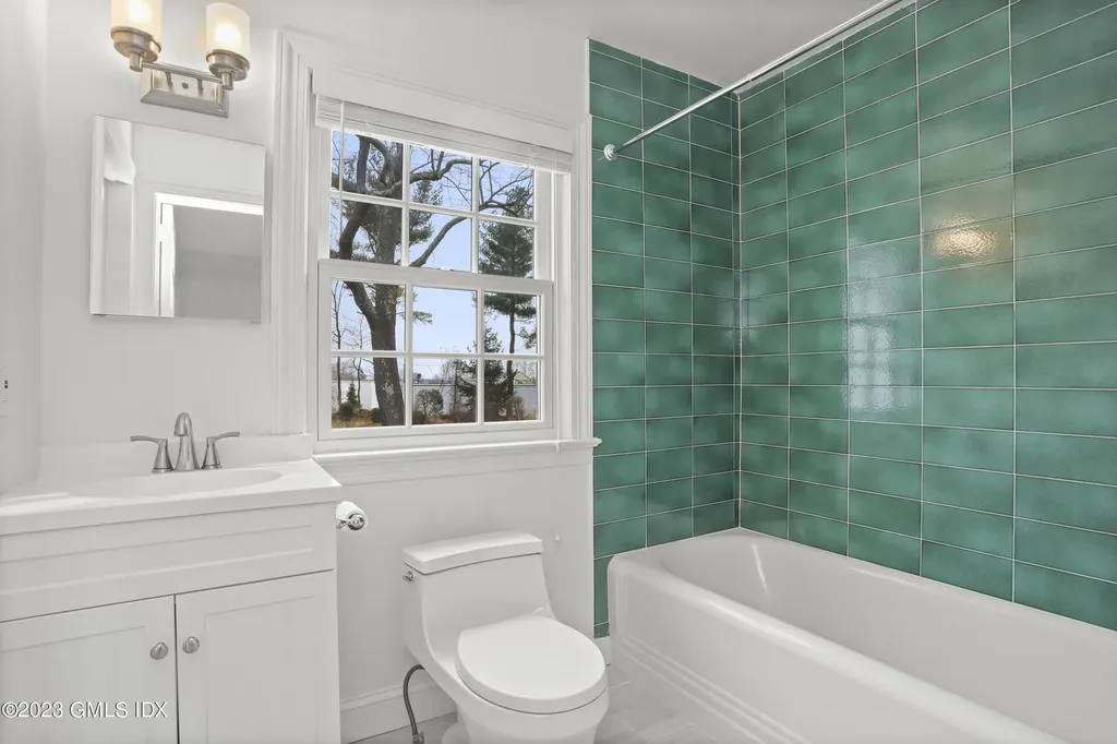 23 Oak Street Greenwich CT 06831