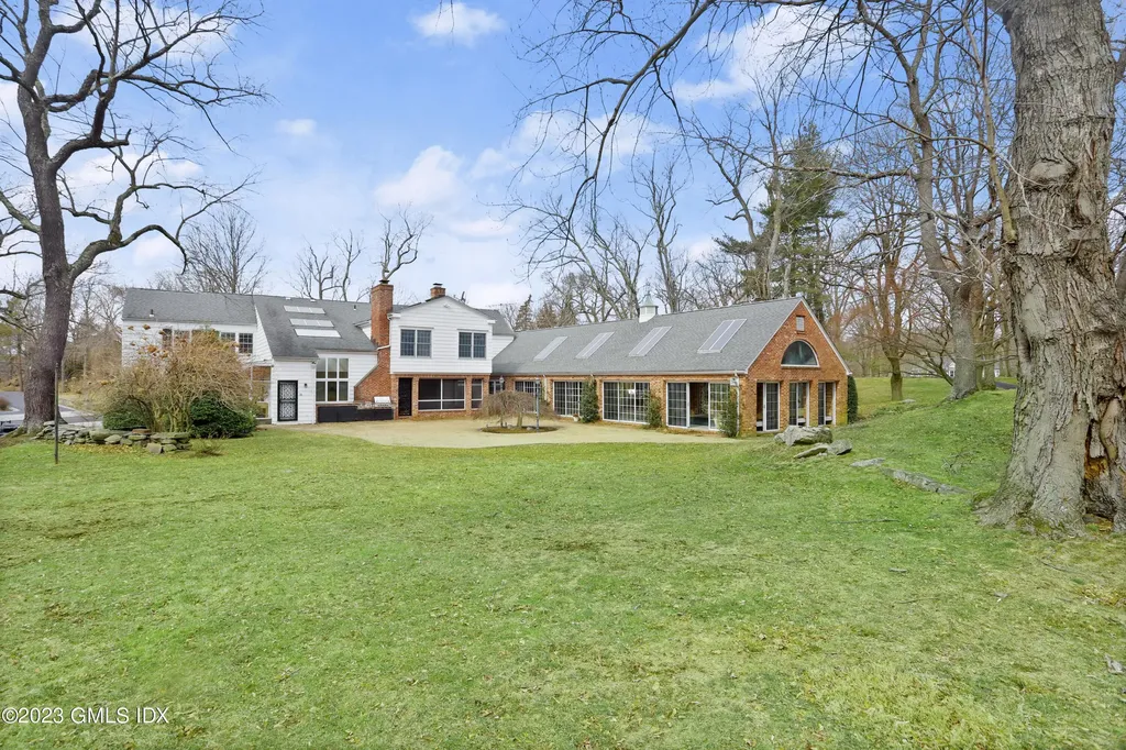 23 Oak Street Greenwich CT 06831