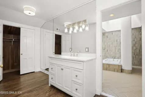 23 Oak Street Greenwich CT 06831