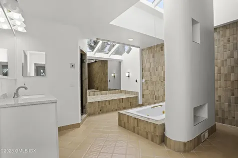 23 Oak Street Greenwich CT 06831