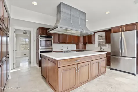 23 Oak Street Greenwich CT 06831