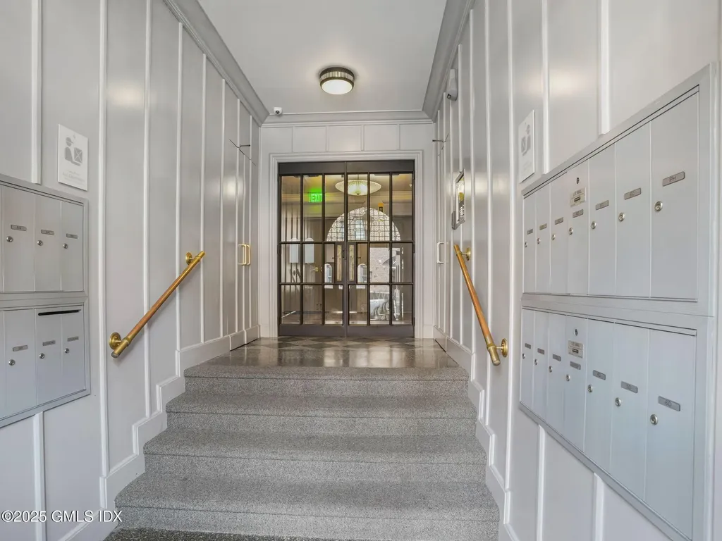 4 Lafayette Court Greenwich CT 06830