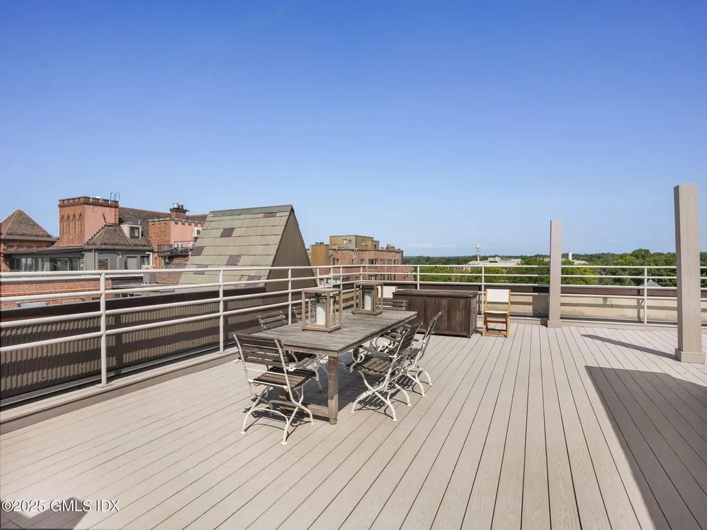 4 Lafayette Court Greenwich CT 06830