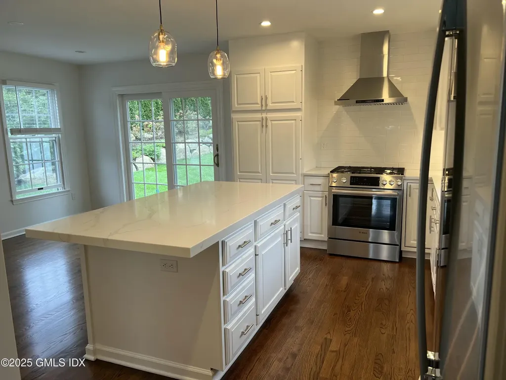 6 Palmer Street Cos Cob CT 06807