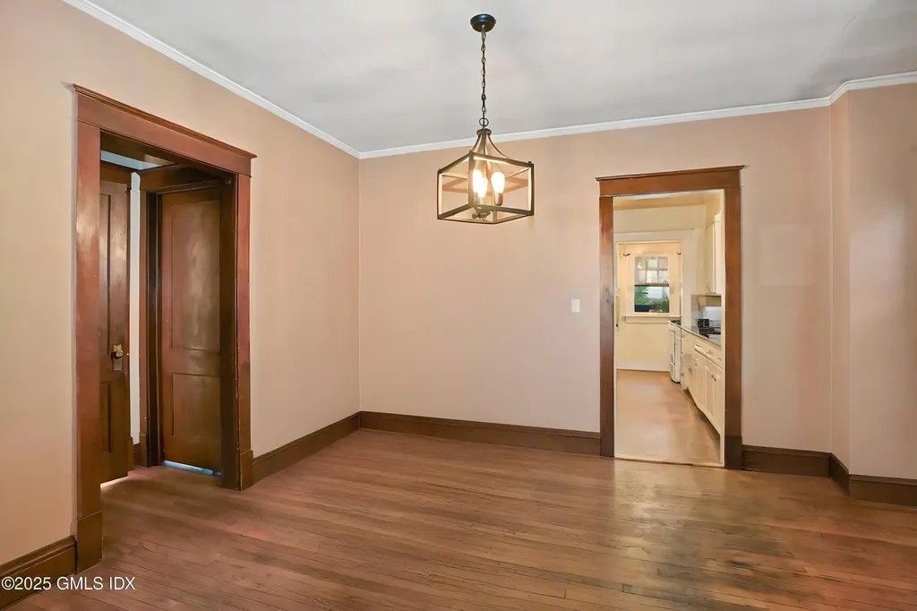 107 Pemberwick Road Greenwich CT 06831