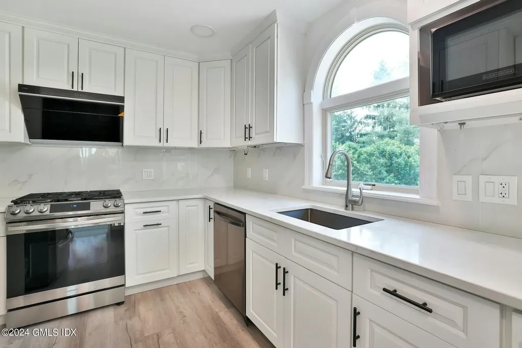 88 Indian Field Road Greenwich CT 06830