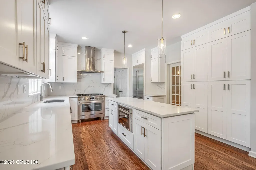 12 Hickory Drive Greenwich CT 06831