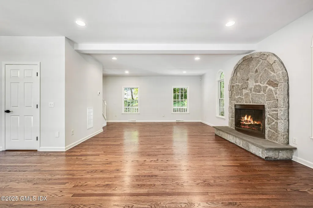 12 Hickory Drive Greenwich CT 06831