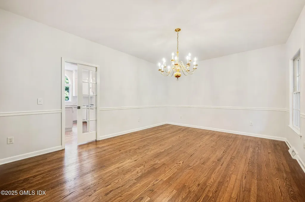 12 Hickory Drive Greenwich CT 06831