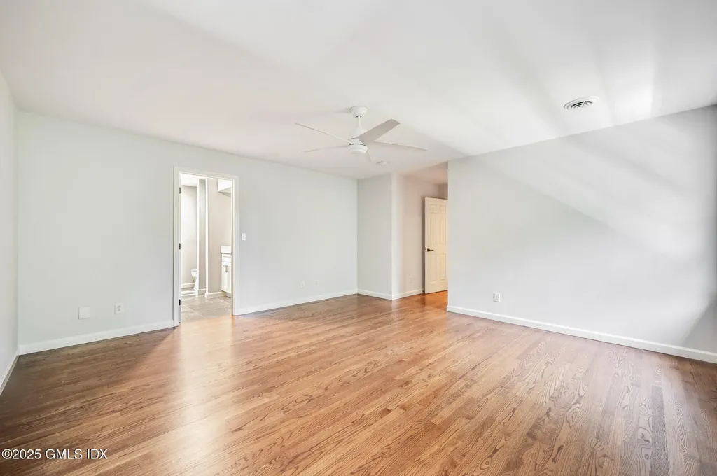 12 Hickory Drive Greenwich CT 06831