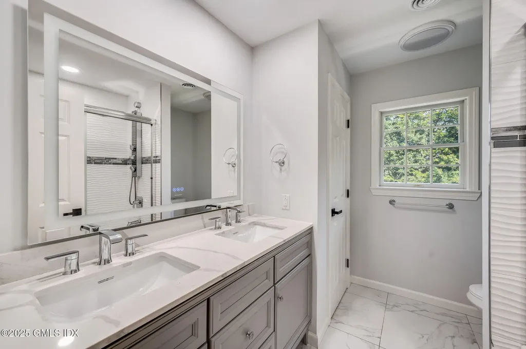 12 Hickory Drive Greenwich CT 06831