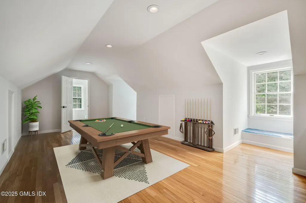 12 Hickory Drive Greenwich CT 06831