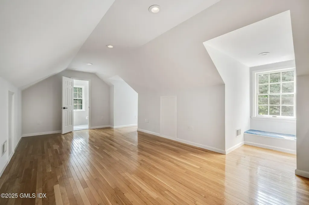 12 Hickory Drive Greenwich CT 06831