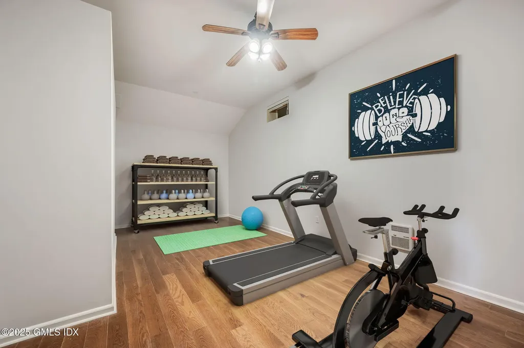 12 Hickory Drive Greenwich CT 06831