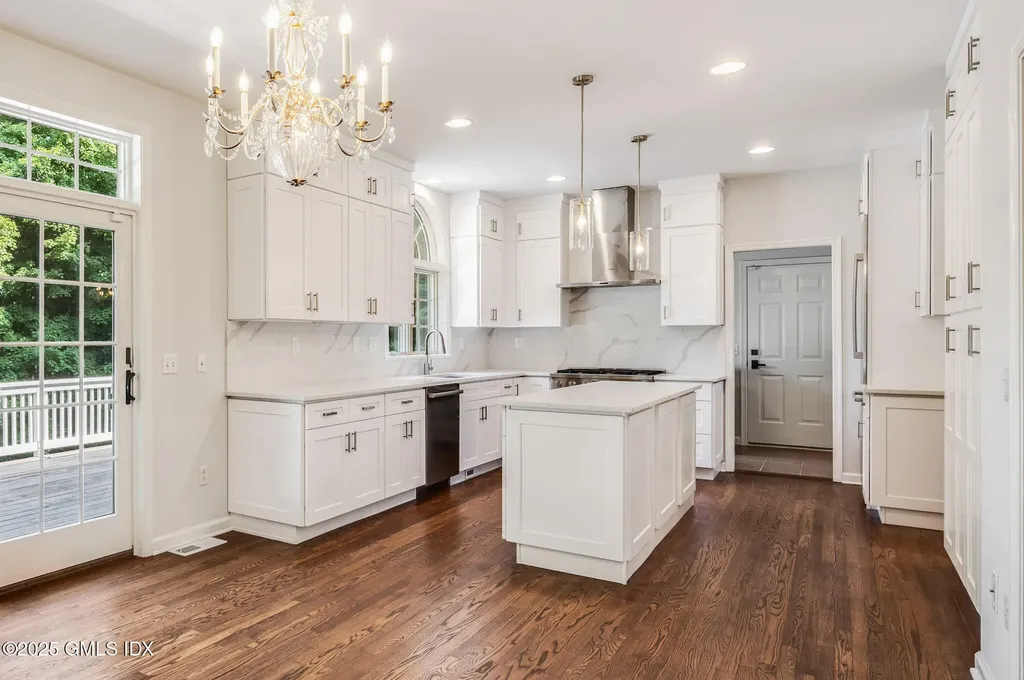 12 Hickory Drive Greenwich CT 06831