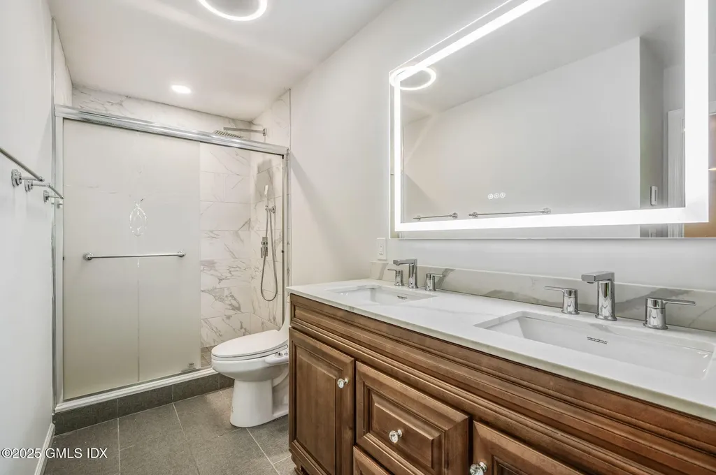 12 Hickory Drive Greenwich CT 06831