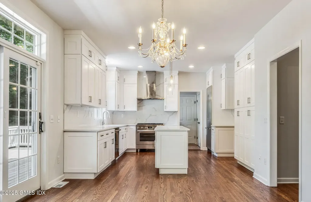 12 Hickory Drive Greenwich CT 06831
