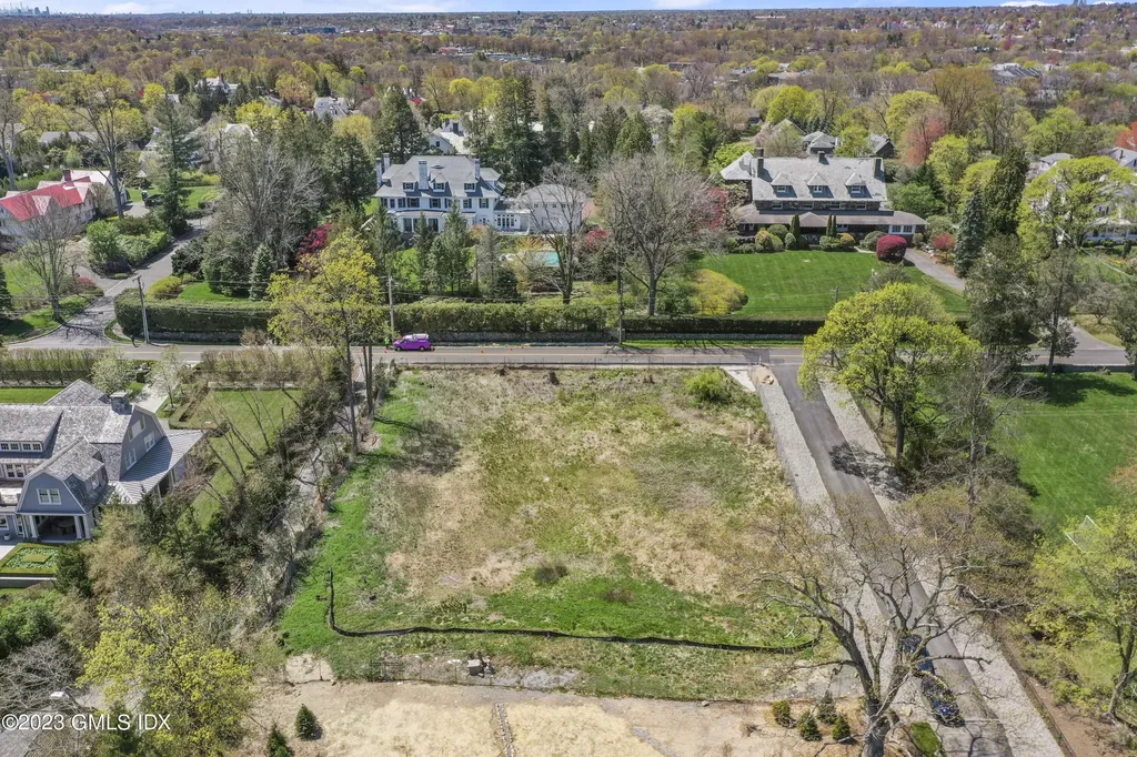 457 Field Point Road Greenwich CT 06830