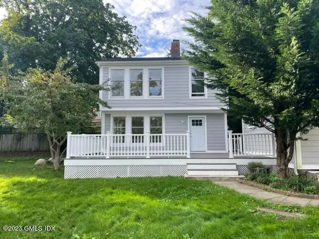 32 Heusted Drive Old Greenwich CT 06870