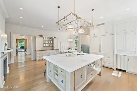 2 Martin Dale Greenwich CT 06830