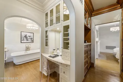 2 Martin Dale Greenwich CT 06830