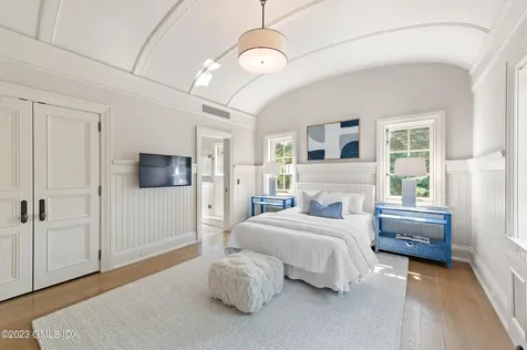 2 Martin Dale Greenwich CT 06830