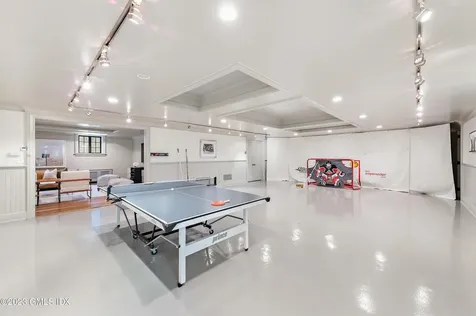 2 Martin Dale Greenwich CT 06830