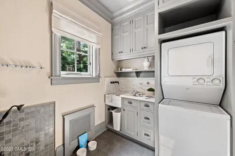 2 Martin Dale Greenwich CT 06830