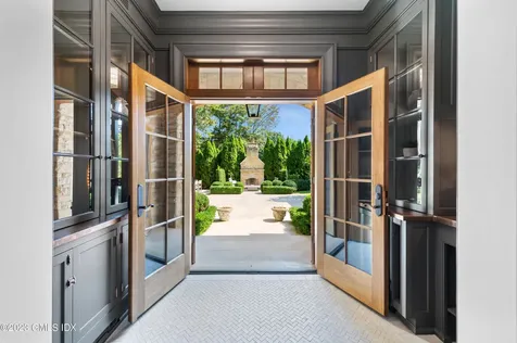 2 Martin Dale Greenwich CT 06830