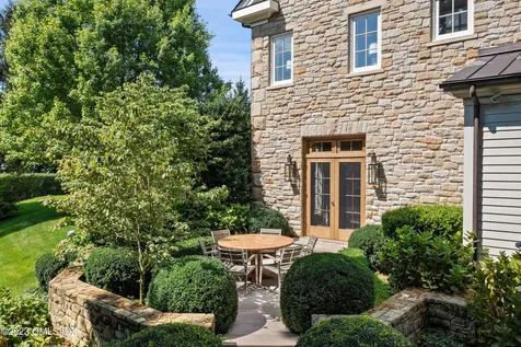 2 Martin Dale Greenwich CT 06830