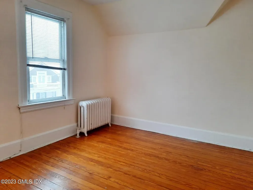 10 Woodland Drive Greenwich CT 06830