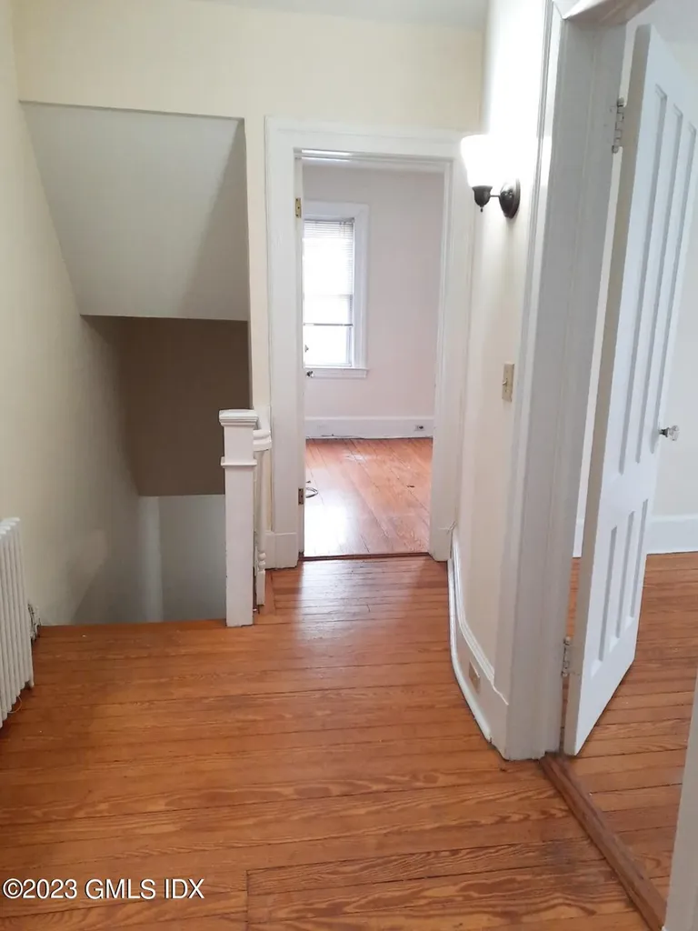 10 Woodland Drive Greenwich CT 06830