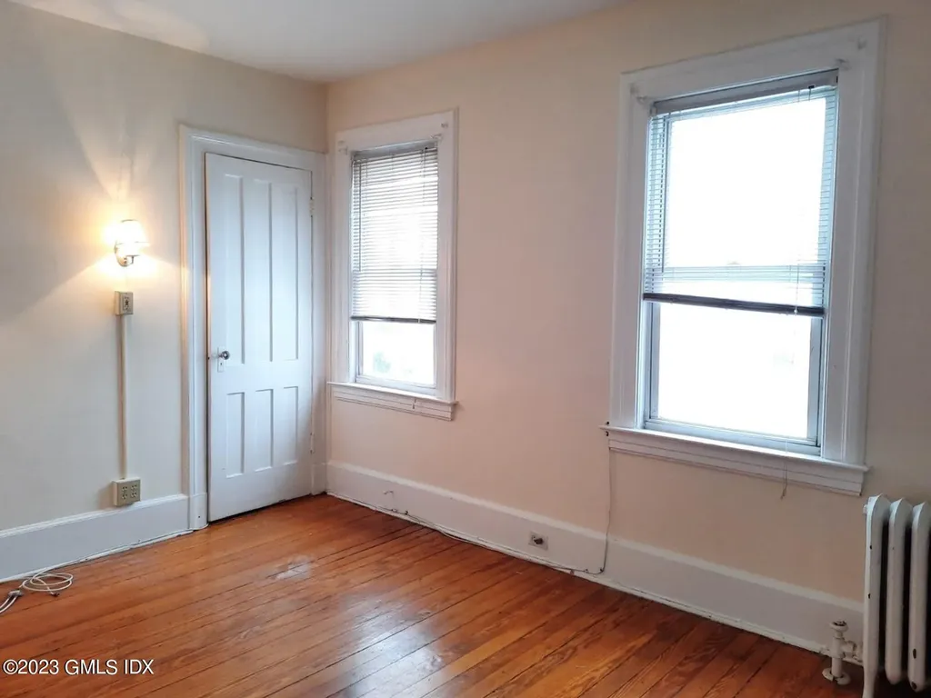 10 Woodland Drive Greenwich CT 06830