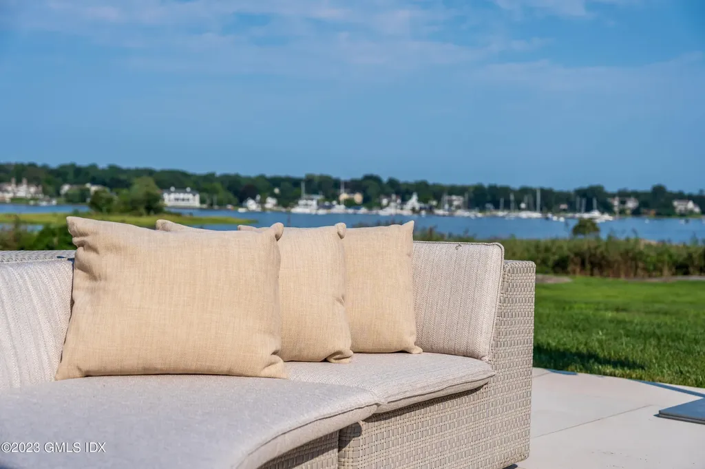 7 Cobb Island Drive Greenwich CT 06830