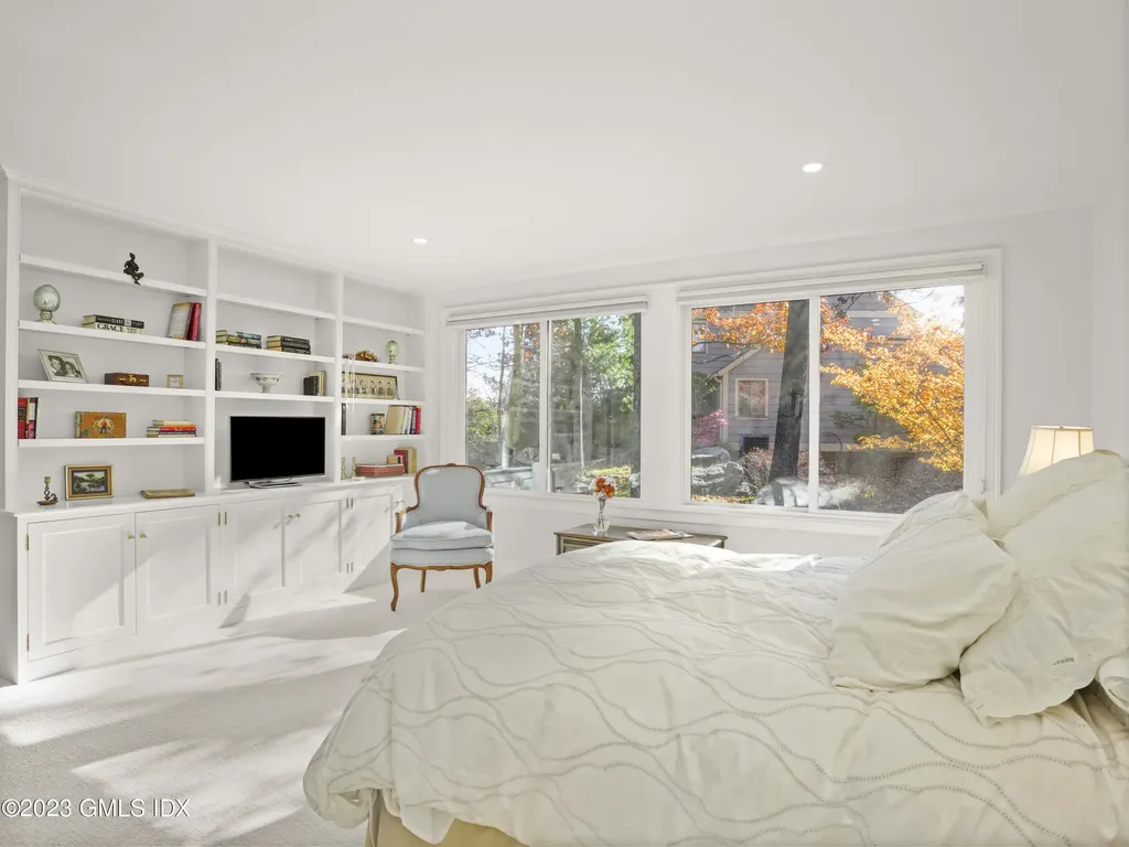 114 W Lyon Farm Drive Greenwich CT 06831