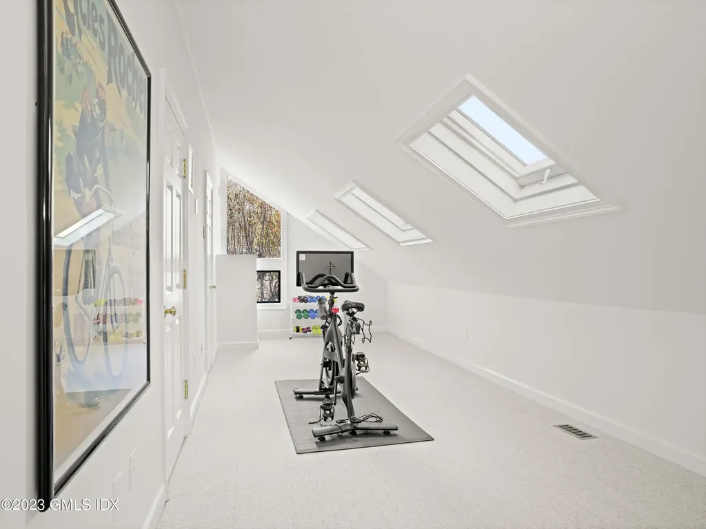 114 W Lyon Farm Drive Greenwich CT 06831