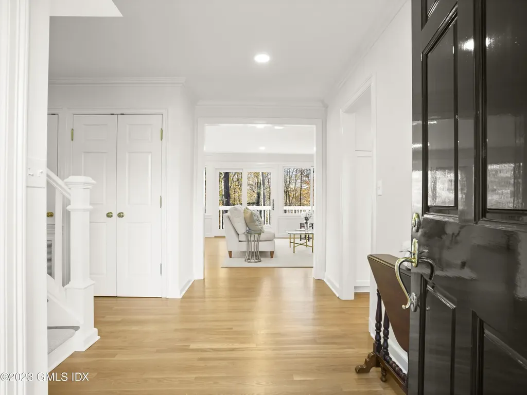 114 W Lyon Farm Drive Greenwich CT 06831