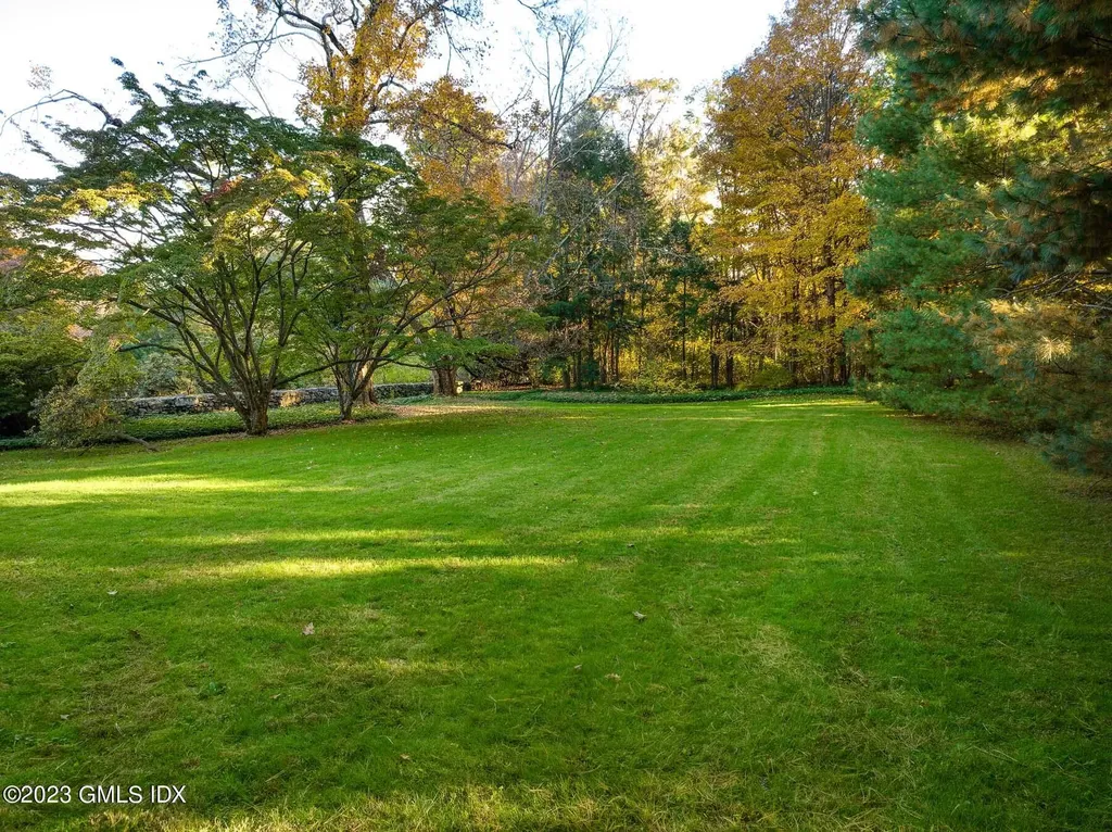 28 + 30 Bobolink Lane Greenwich CT 06830