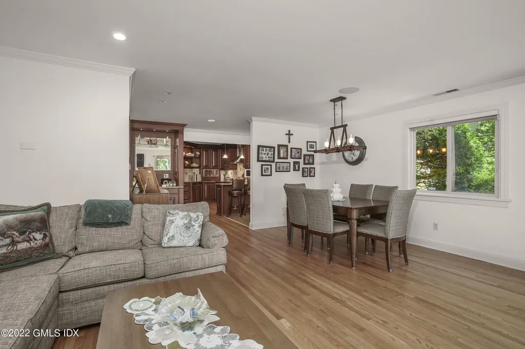 333 Palmer Hill Road Riverside CT 06878
