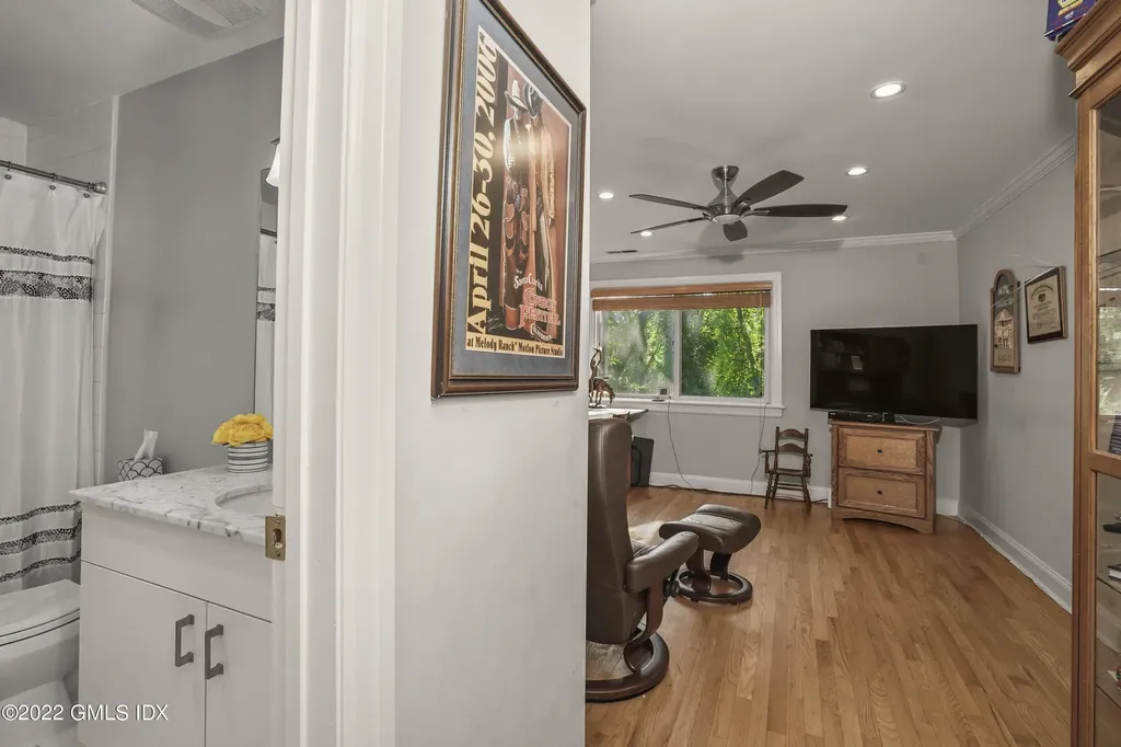 333 Palmer Hill Road Riverside CT 06878