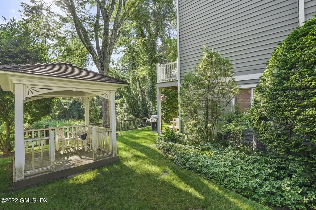 333 Palmer Hill Road Riverside CT 06878