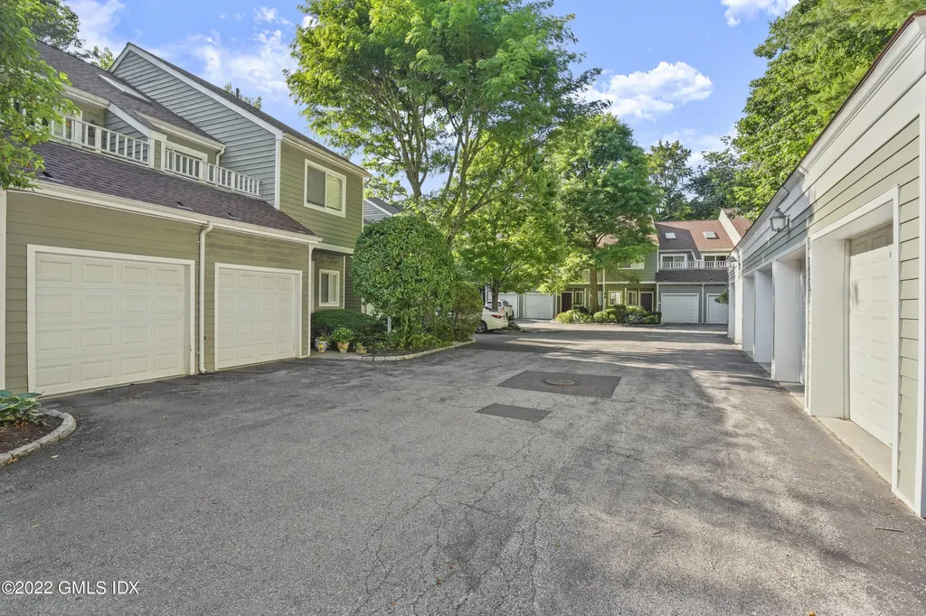 333 Palmer Hill Road Riverside CT 06878
